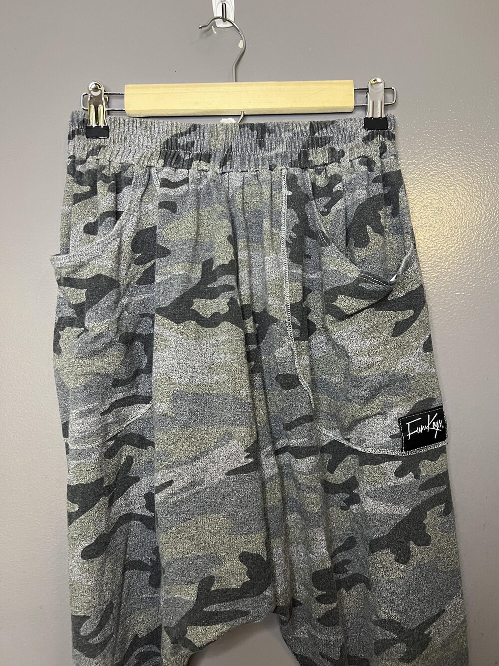 Funkeys Pants Womens S/M Gray Camo Harem Knit Elastic Waist Pockets Made USA